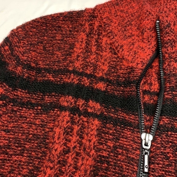 Northern Reflections Plaid Sweater Full Zipper Size Large Red and Black - Picture 3 of 10